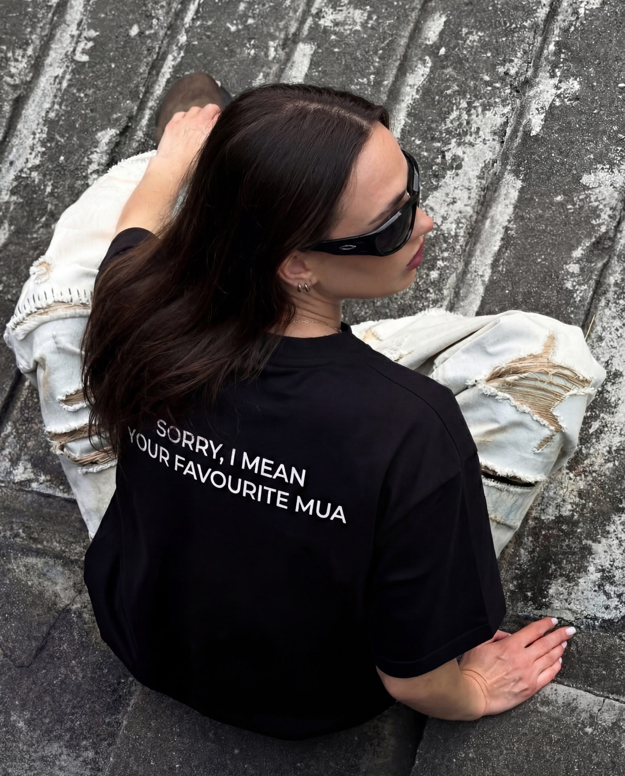 Your favourite makeup artist - oversize t-shirt - obrazek 2